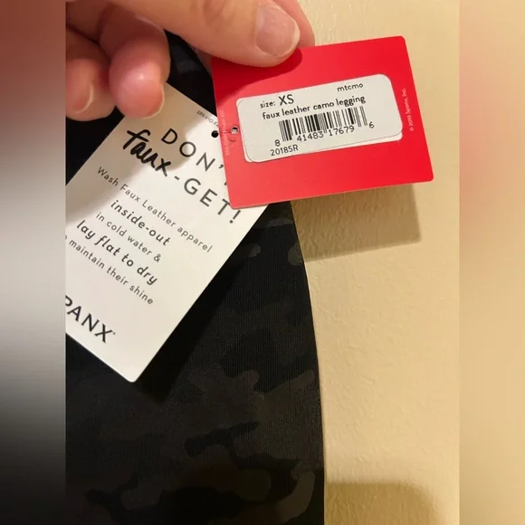 SPANX NWT Faux Leather Black Camo Leggings Size XS - Picture 5 of 6